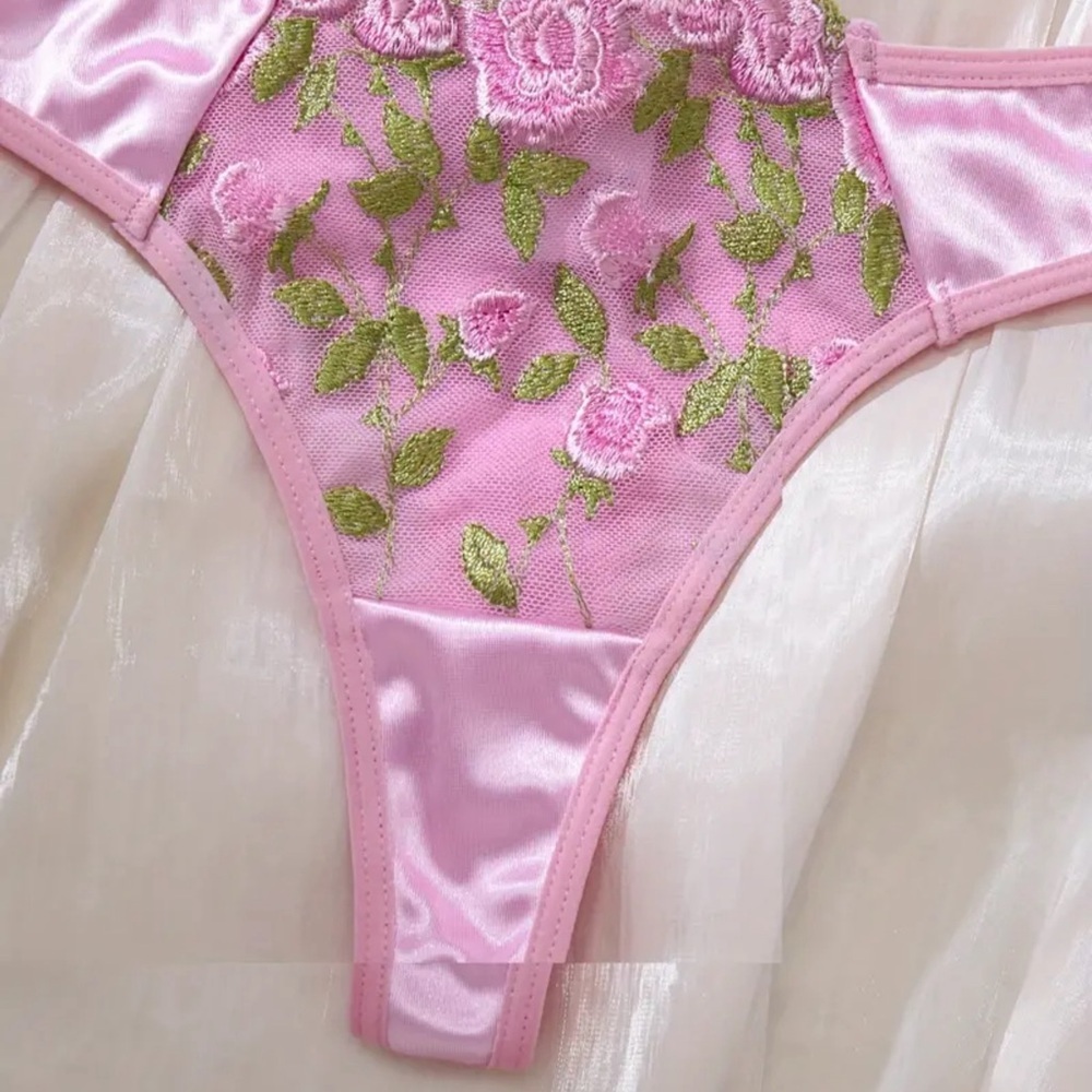 New sexy boho pink floral underwire bra panty set thong L and XL available - Picture 6 of 8